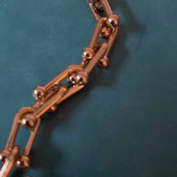 18” gold tone necklace with 2”extender paper clip style - Picture 2 of 4